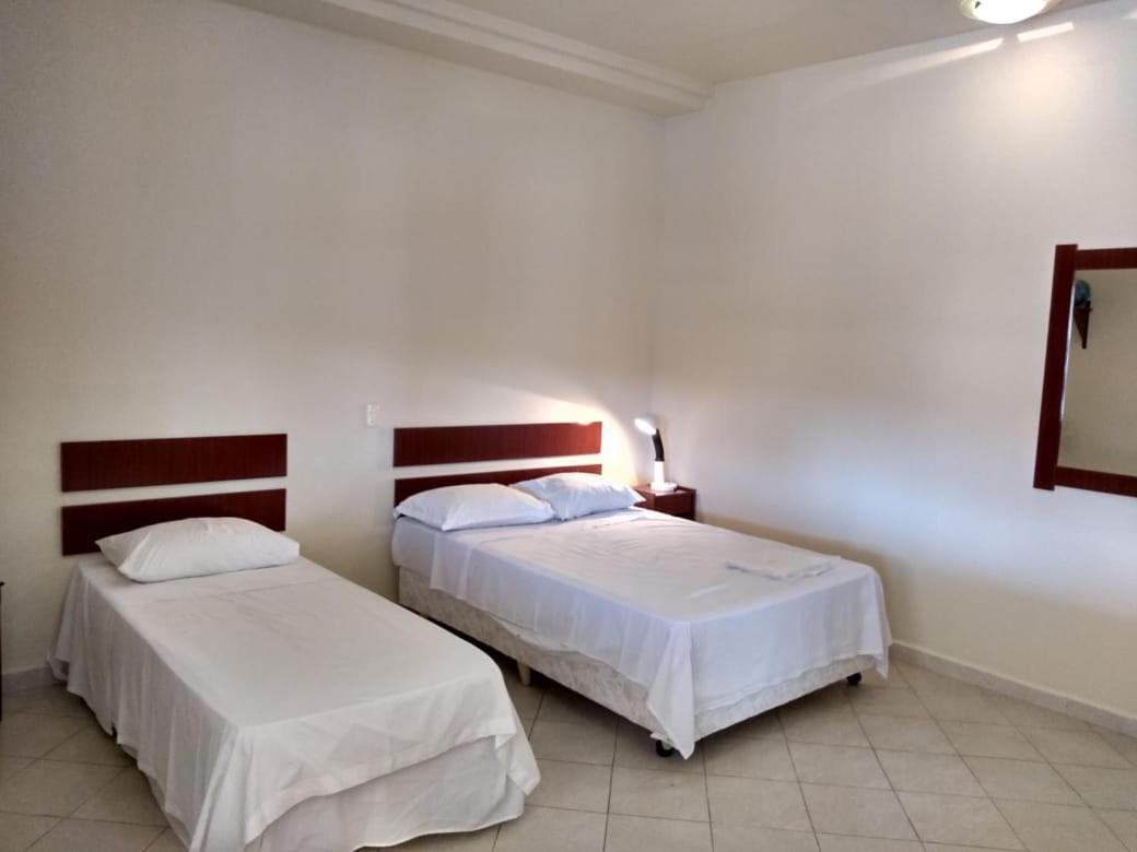 Hotel Veredas Monsenhor Paulo ภายนอก รูปภาพ